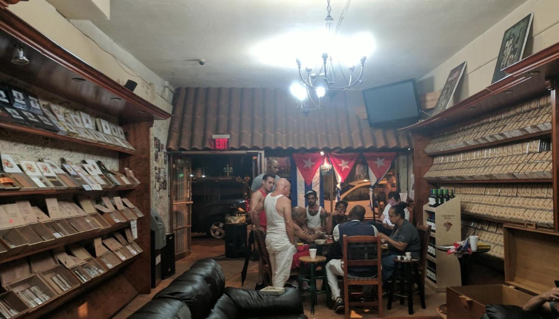 B1 Best Value On Private Bedroom With Private Bathroom In Little Havana, Майами Экстерьер фото